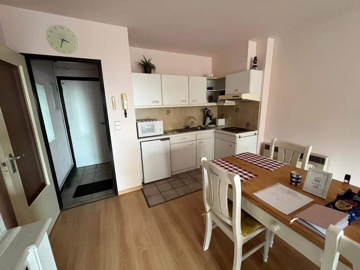 Frontaal Zeezicht In Appartement De Strandjutter Остенде Экстерьер фото